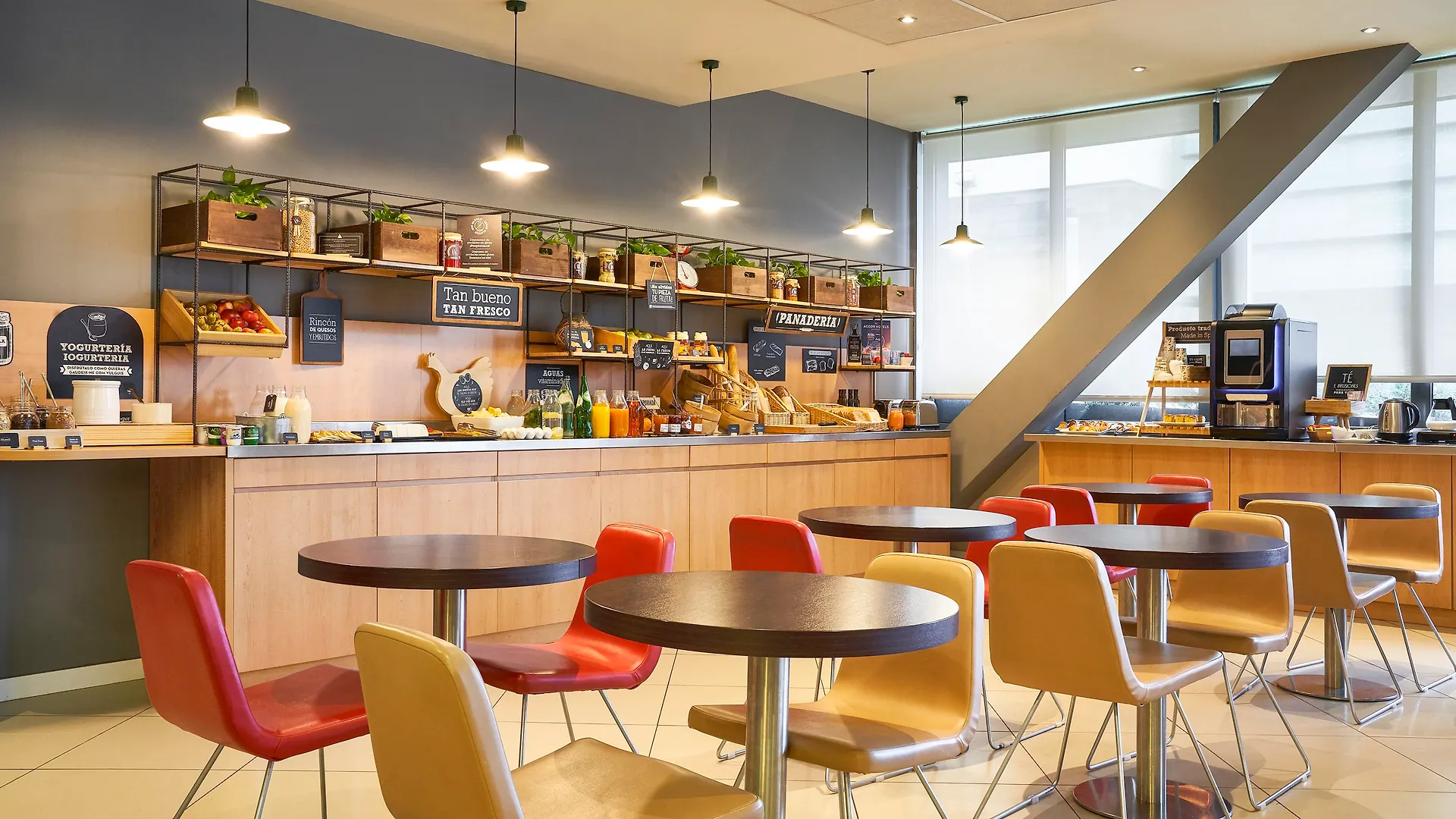 ** Otel Ibis Barcelona Meridiana İspanya
