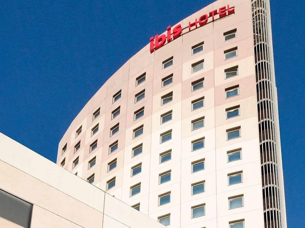 Ibis Barcelona Meridiana Otel