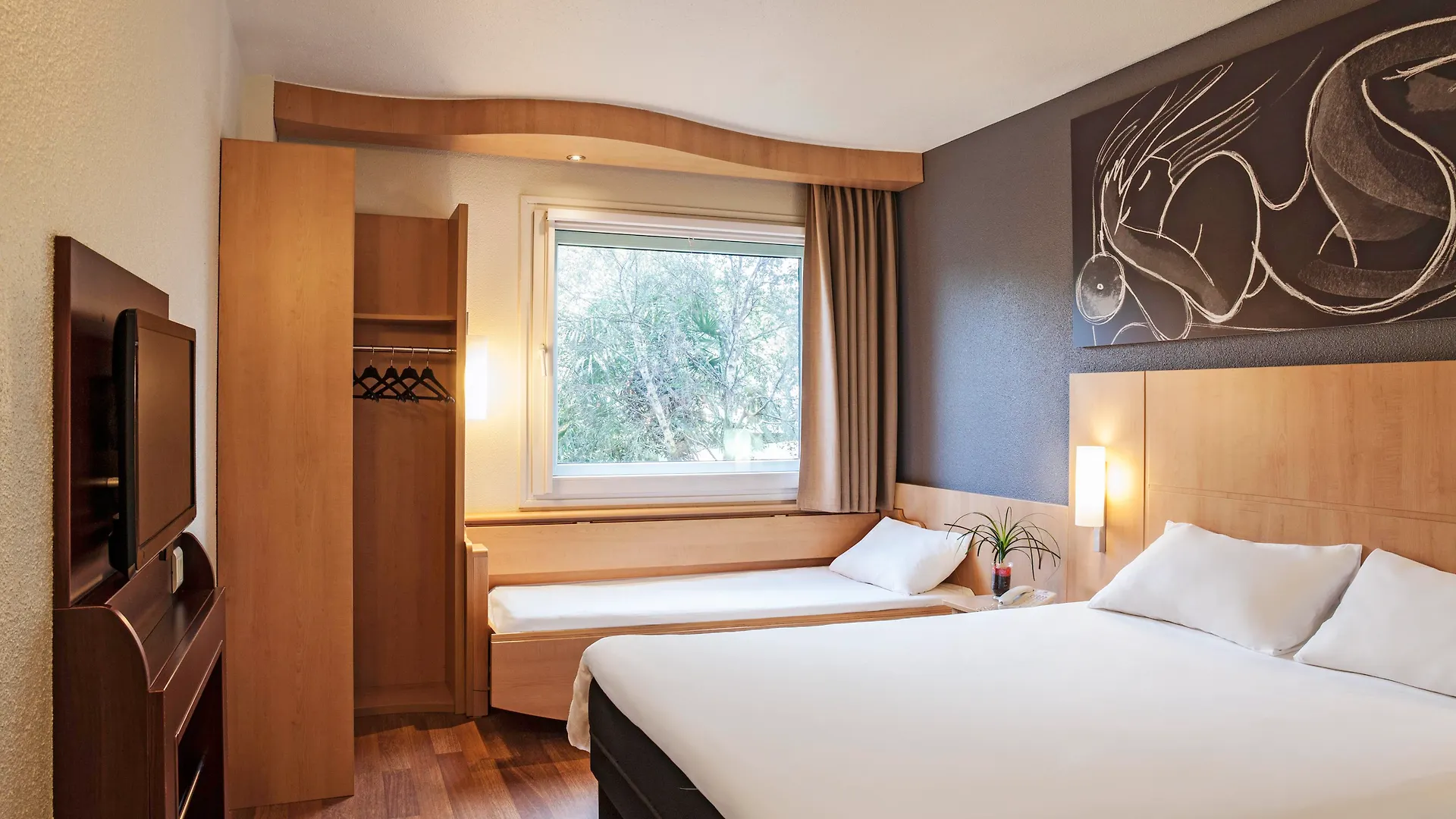 ** Hotel Ibis Barcelona Meridiana Spain