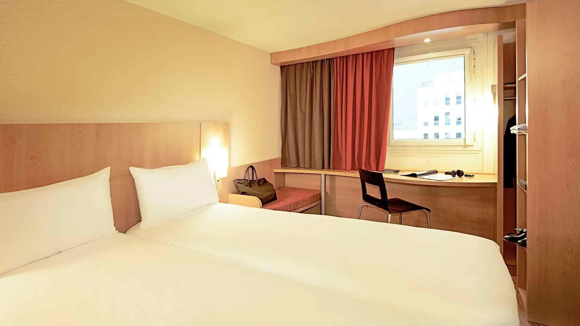 Ibis Barcelona Meridiana Hotel